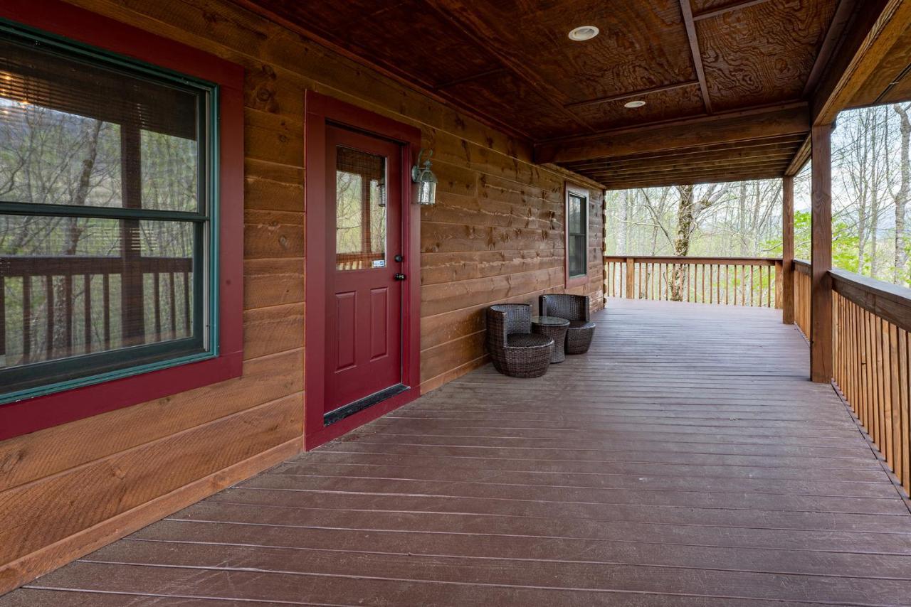 Staynantahala - Smoky Mountain Cabins And Luxury Yurts Aquone Exterior photo
