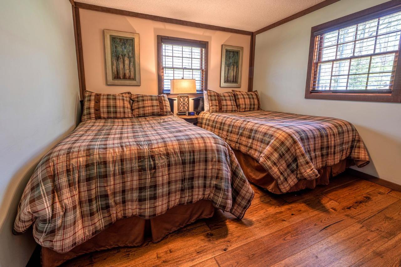 Staynantahala - Smoky Mountain Cabins And Luxury Yurts Aquone Exterior photo